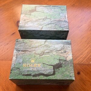 Rolex Green and Gold Oyster Box 
Original Logo